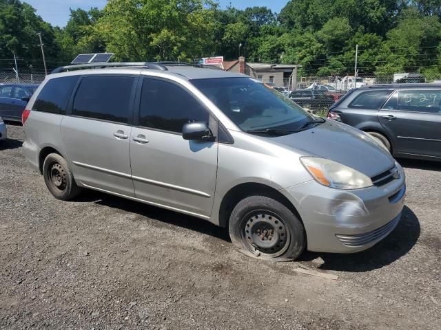 2004 Toyota Sienna CE