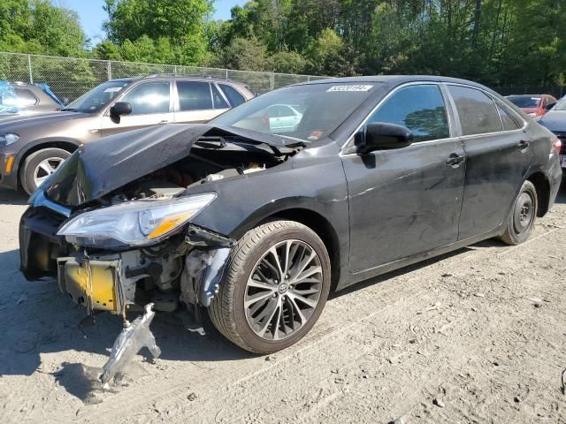 2015 Toyota Camry Hybrid