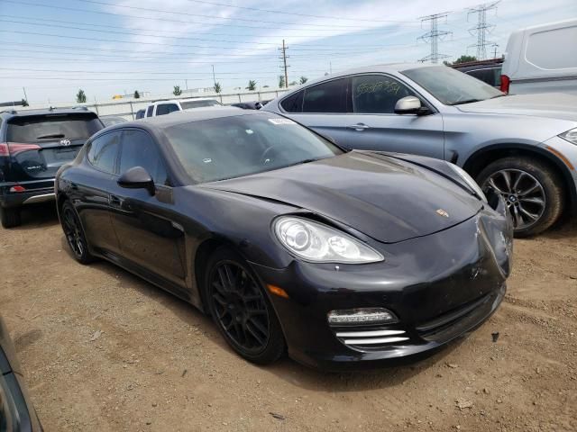 2013 Porsche Panamera 2