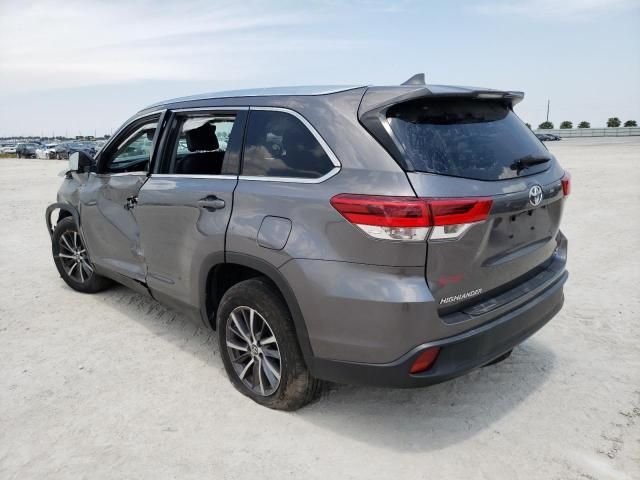 2019 Toyota Highlander SE