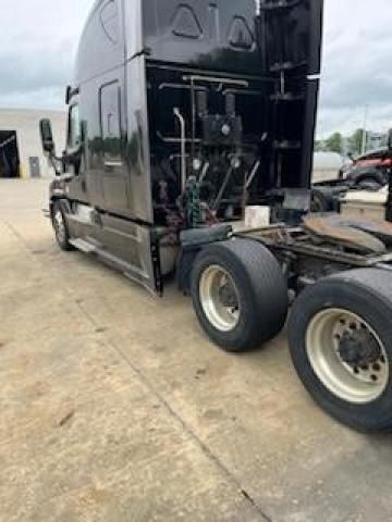 2015 Freightliner Cascadia 125