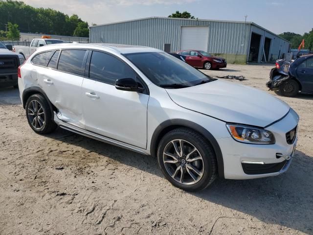 2017 Volvo V60 Cross Country Premier