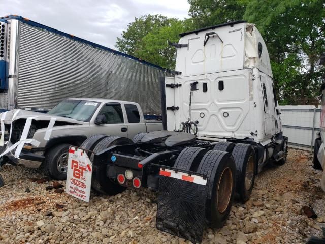 2017 Freightliner Cascadia 125