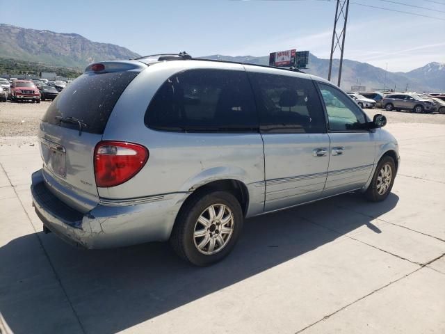 2005 Chrysler Town & Country Touring