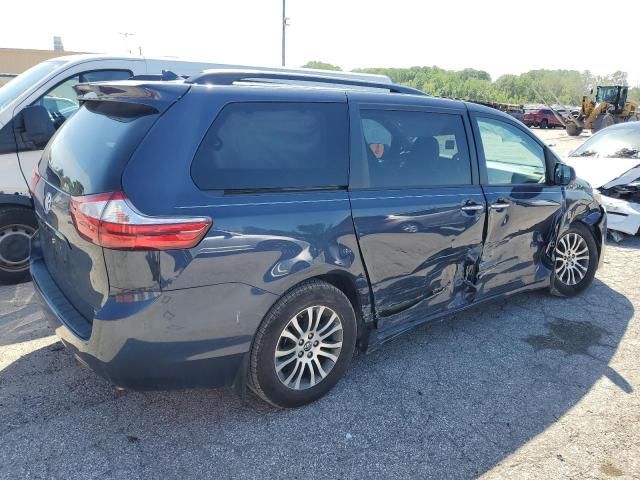 2019 Toyota Sienna XLE