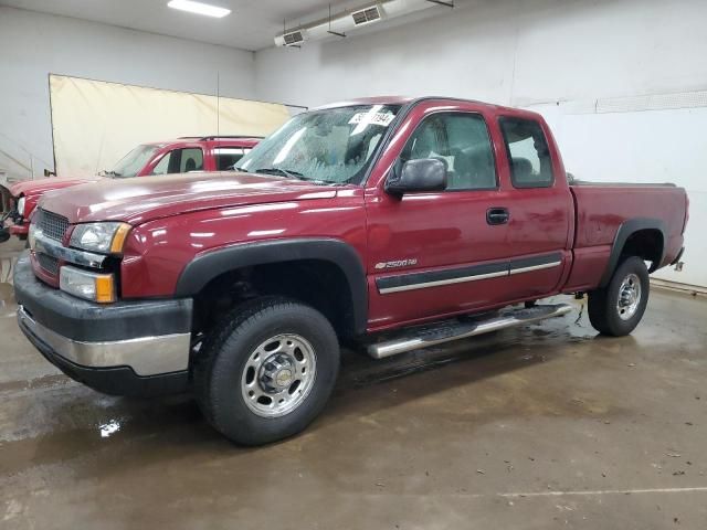 2004 Chevrolet Silverado C2500 Heavy Duty