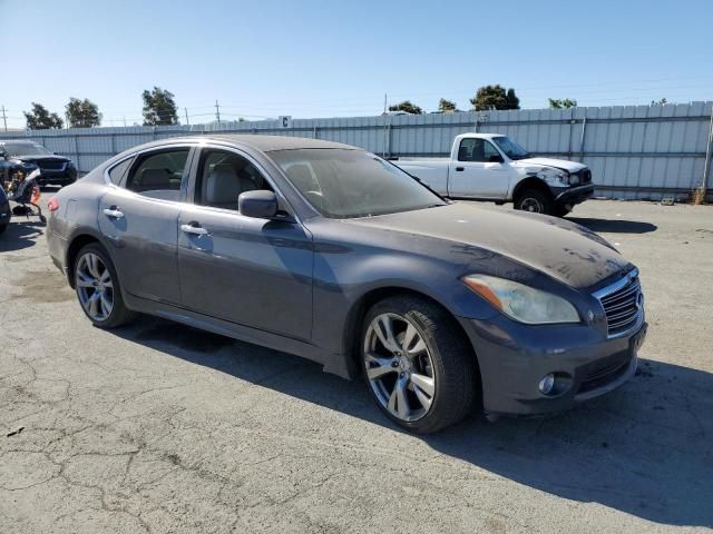 2011 Infiniti M56 X