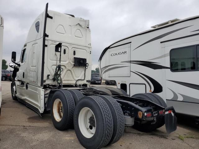 2022 Freightliner Cascadia 126