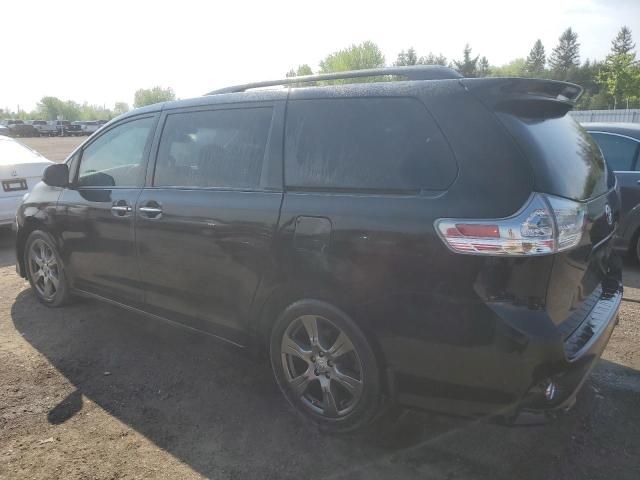 2017 Toyota Sienna SE