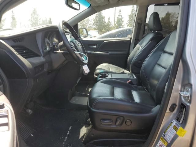 2016 Toyota Sienna SE