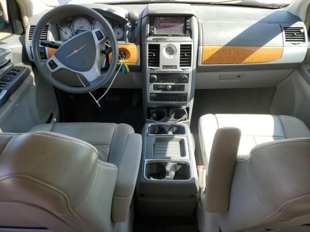 2008 Chrysler Town & Country Limited