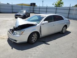 Carros salvage a la venta en subasta: 2007 Toyota Avalon XL