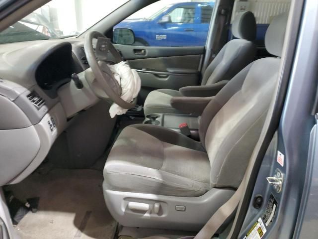 2008 Toyota Sienna CE