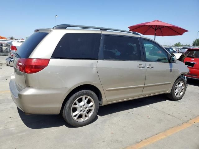 2004 Toyota Sienna XLE