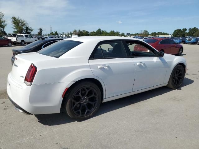 2019 Chrysler 300 Touring