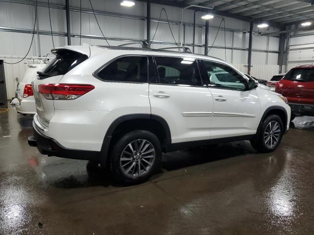 2019 Toyota Highlander SE