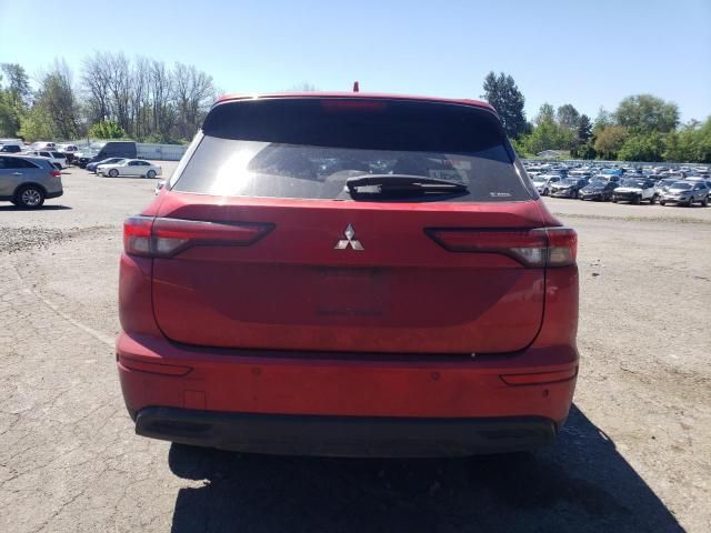 2022 Mitsubishi Outlander ES