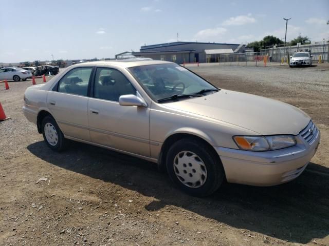 1999 Toyota Camry LE