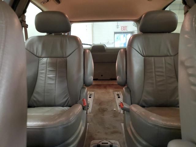 2002 Chrysler Town & Country LXI