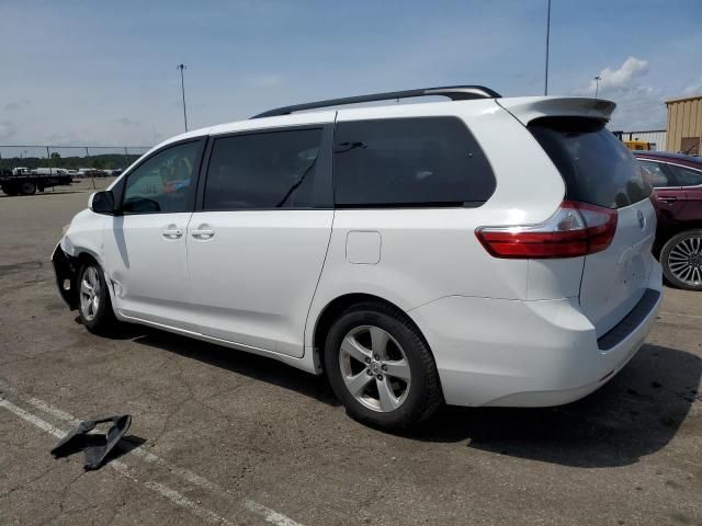 2016 Toyota Sienna LE