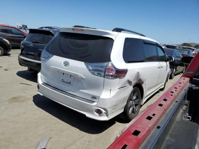 2017 Toyota Sienna SE