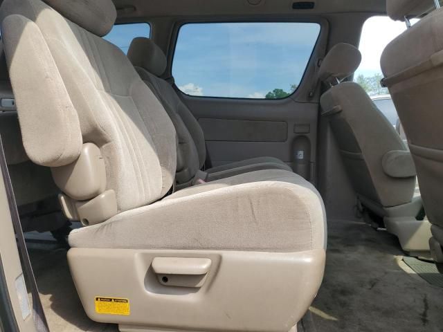 2002 Toyota Sienna LE