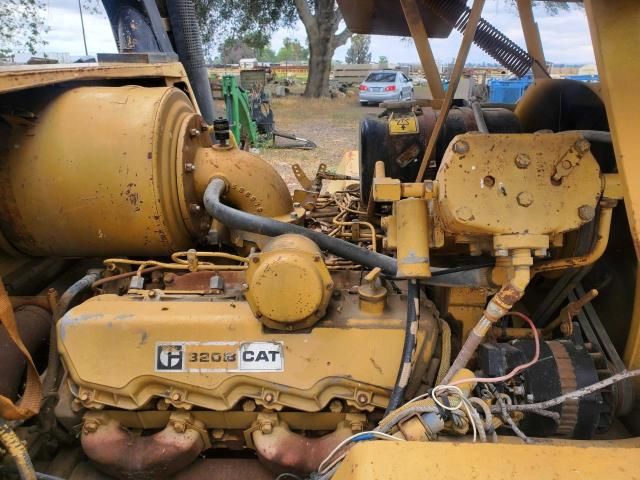 1990 Caterpillar V180B