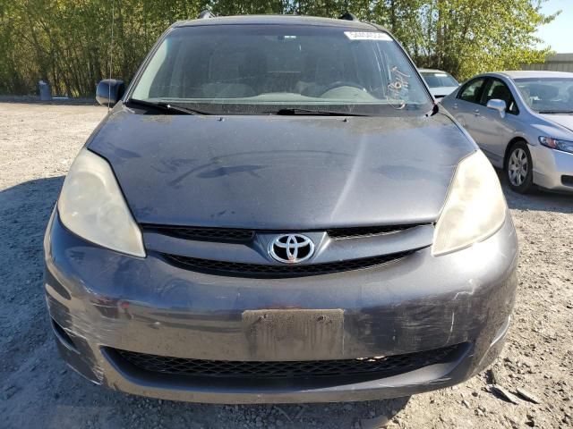 2009 Toyota Sienna CE