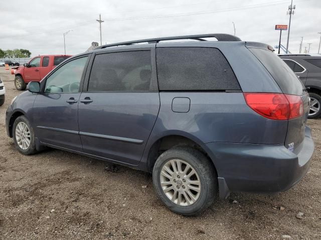 2007 Toyota Sienna XLE