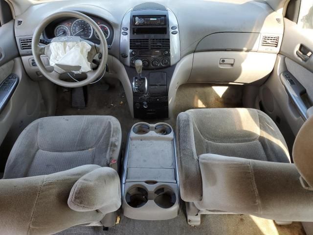 2006 Toyota Sienna CE