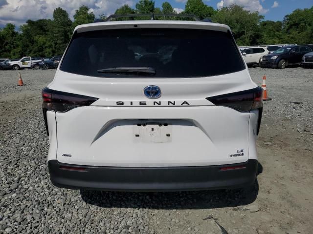 2023 Toyota Sienna LE