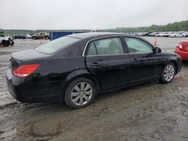 2005 Toyota Avalon XL