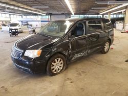 Vehiculos salvage en venta de Copart Wheeling, IL: 2013 Chrysler Town & Country Touring