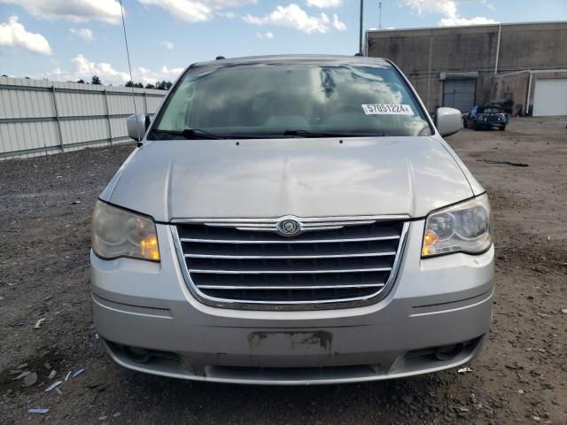 2010 Chrysler Town & Country Touring