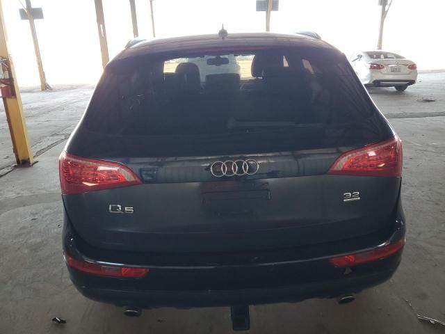2010 Audi Q5 Premium Plus