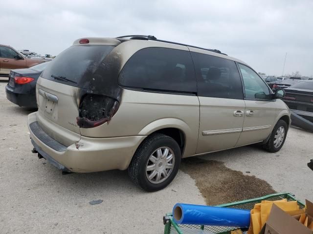 2006 Chrysler Town & Country Touring