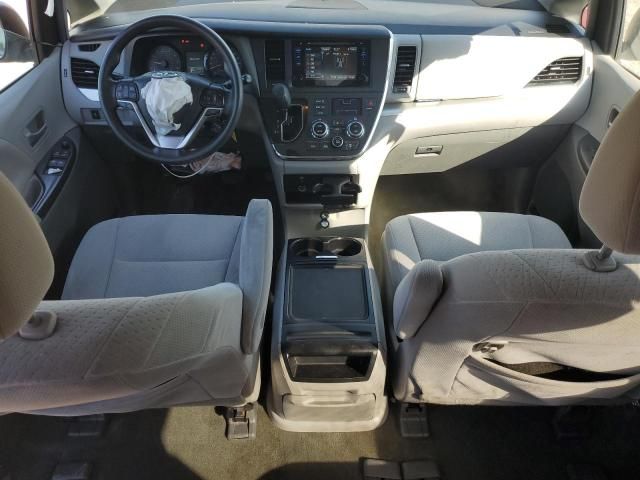 2015 Toyota Sienna LE