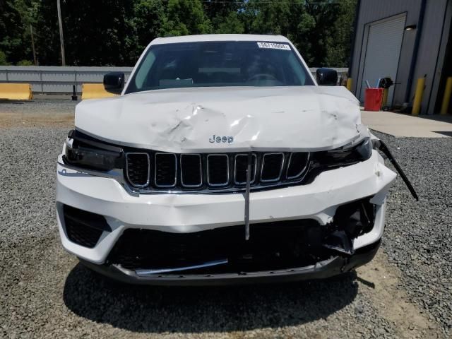 2023 Jeep Grand Cherokee Laredo