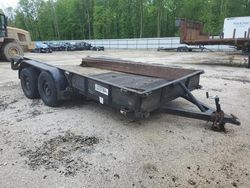 Salvage trucks for sale at Milwaukee, WI auction: 2000 Utility Trailer
