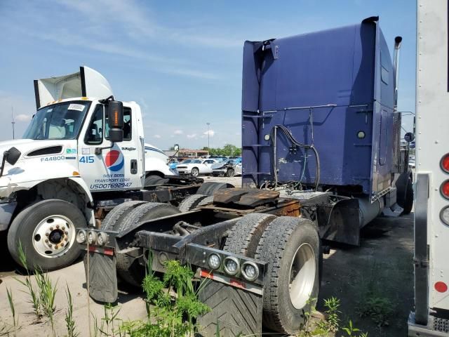 1999 Freightliner Conventional FLD120