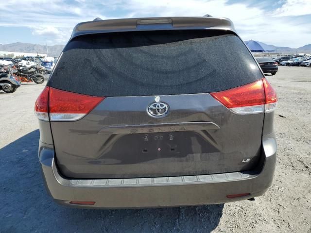 2013 Toyota Sienna LE