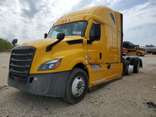 2024 Freightliner Cascadia 126