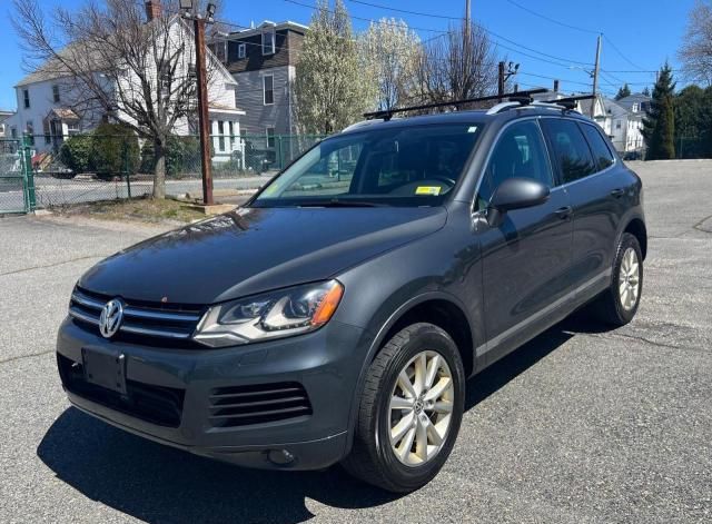 2014 Volkswagen Touareg V6