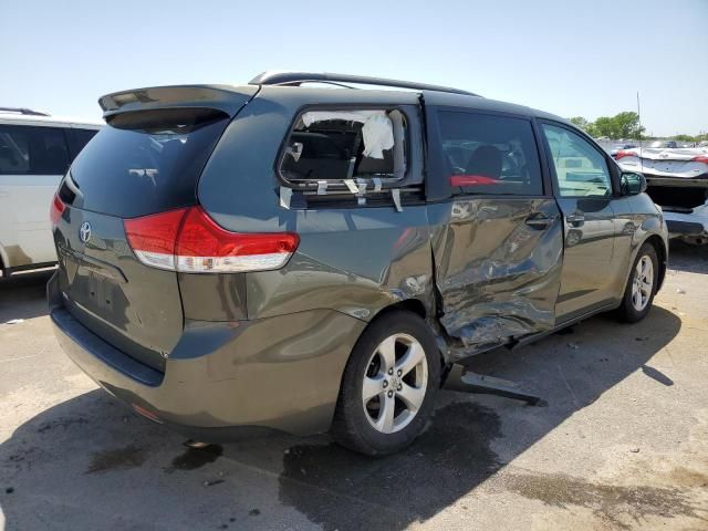 2011 Toyota Sienna LE