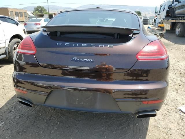 2015 Porsche Panamera 2