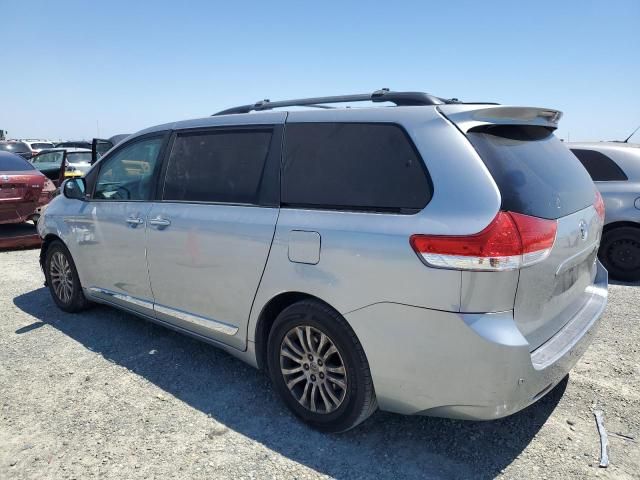 2012 Toyota Sienna XLE