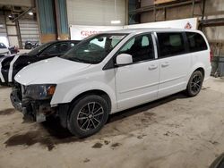 Salvage cars for sale from Copart Eldridge, IA: 2017 Dodge Grand Caravan SE