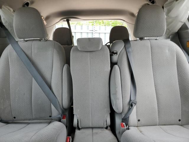 2012 Toyota Sienna LE