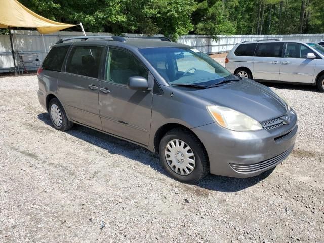 2004 Toyota Sienna CE