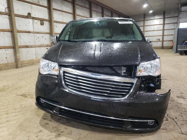 2015 Chrysler Town & Country Touring L